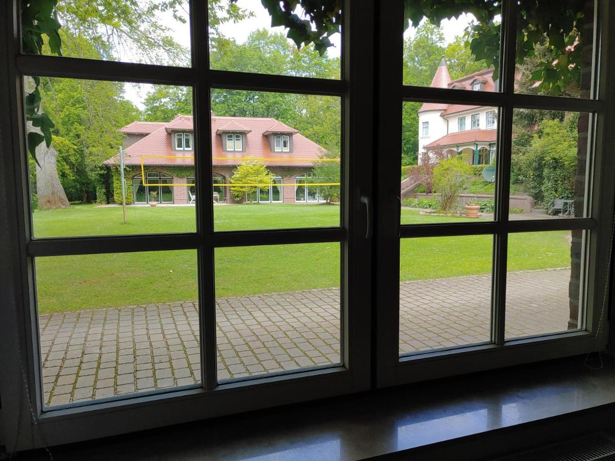 4 Sterne-Haus Am See Waren  Extérieur photo